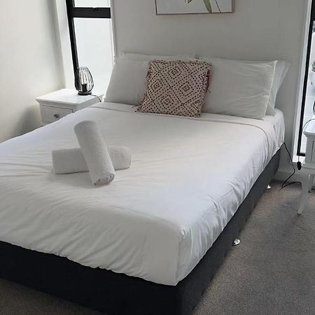 Chelseabay Modern Apartments โอ๊คแลนด์ ภายนอก รูปภาพ